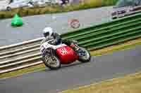 Vintage-motorcycle-club;eventdigitalimages;mallory-park;mallory-park-trackday-photographs;no-limits-trackdays;peter-wileman-photography;trackday-digital-images;trackday-photos;vmcc-festival-1000-bikes-photographs